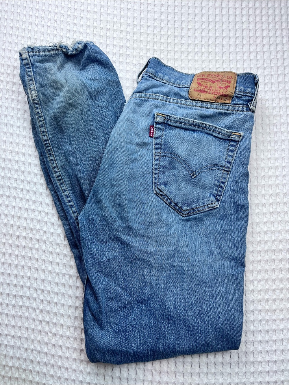 Levi’s 541 Athletic Fit Jeans Men’s 34×32 Light Wash Distressed Denim